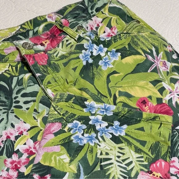 Tommy Bahama Ella Twill Pink Green Tropical High Rise Crop Pants Sz 12 - Picture 9 of 15
